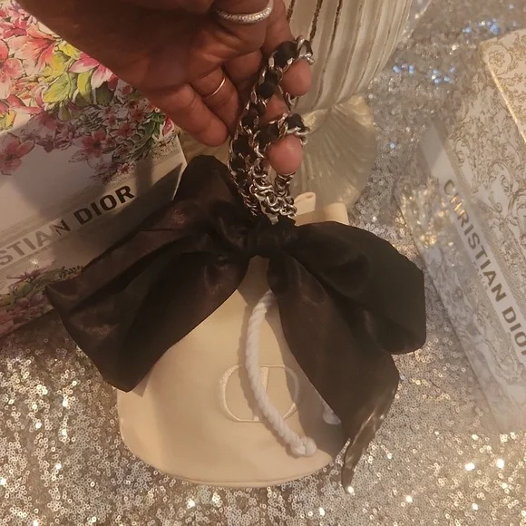 CHRISTIAN DIOR POUCH NWOT - Picture 7 of 10